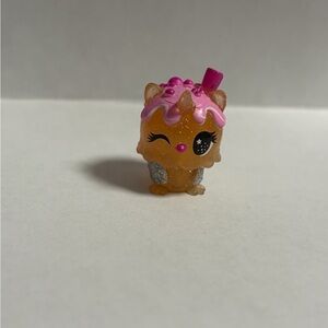 Spin Master Hatchimals Colleggtibles season 8 Cosmic Candy vanilla owlicorn